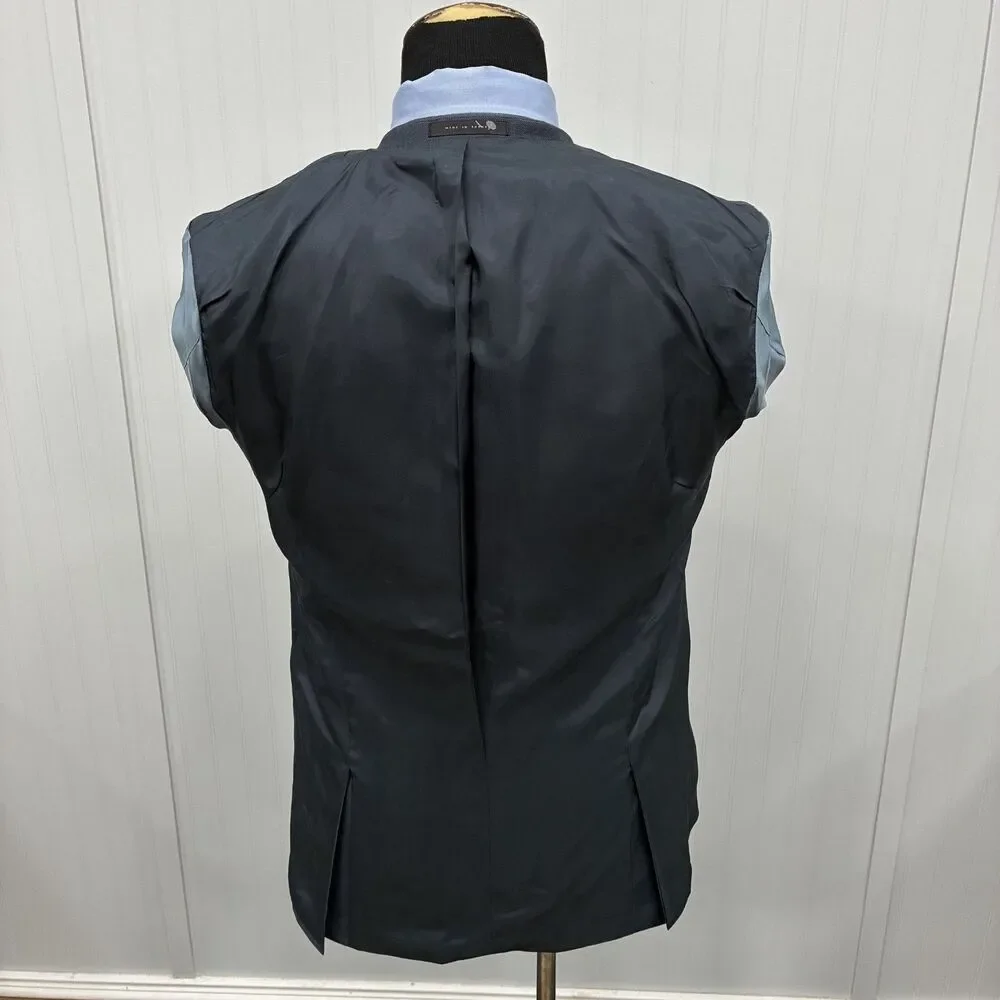 Hugo Boss 40R - W34 x L32 Blue Super 100's Wool Dual-Vent 2-Piece Suit